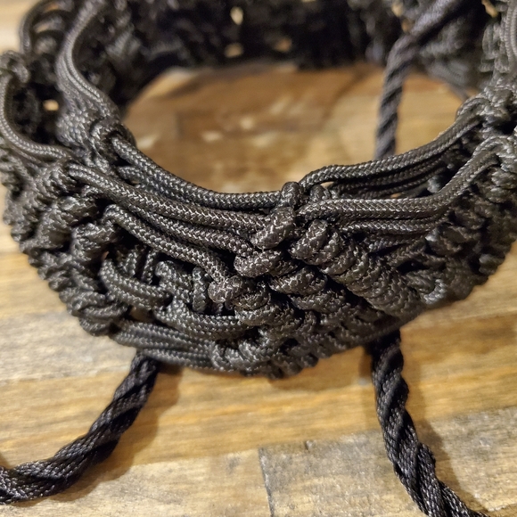 Braided black tie belt with tassels - Picture 4 of 5